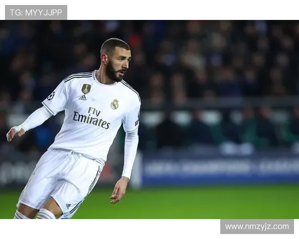 本泽马无缘法国队:战术适配与年龄因素解析